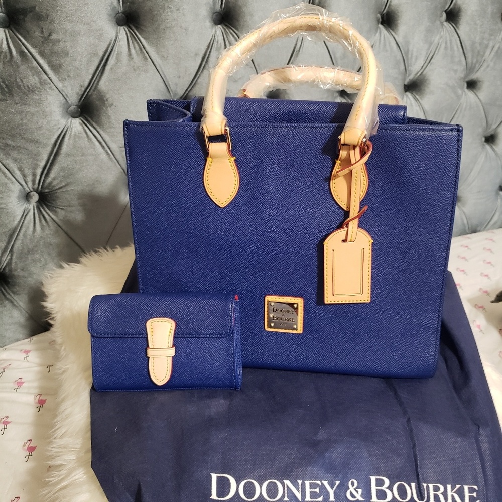 Dooney & Bourke